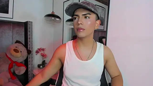 Niick Twink online show from September 10, 2025, 7:14 pm