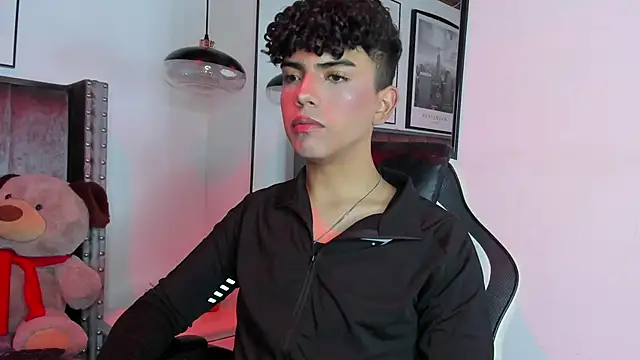 Niick Twink online show from September 15, 2025, 7:36 pm