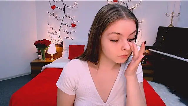 marshmallowee online show from December 16, 2025, 1:38 pm