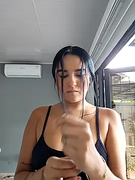 Snapshot of Rosa_Warreen_ chatting on October 5, 2025, 12:36 pm Rosa Warreen  online show from October 5, 2025, 12:36 pm