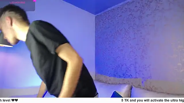 Snapshot of Robbin_Blaze chatting on September 24, 2025, 8:34 pm Robbin Blaze online show from September 24, 2025, 8:34 pm