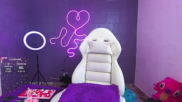 Snapshot of Baby__Otaku chatting on September 18, 2025, 5:26 pm Baby  Otaku online show from September 18, 2025, 5:26 pm