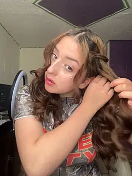 Snapshot of Baby__Otaku chatting on October 3, 2025, 7:00 pm Baby  Otaku online show from October 3, 2025, 7:00 pm