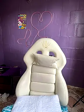 Snapshot of Baby__Otaku chatting on October 9, 2025, 7:23 pm Baby  Otaku online show from October 9, 2025, 7:23 pm