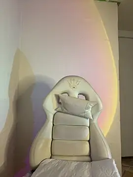 Snapshot of Baby__Otaku chatting on October 10, 2025, 10:31 pm Baby  Otaku online show from October 10, 2025, 10:31 pm