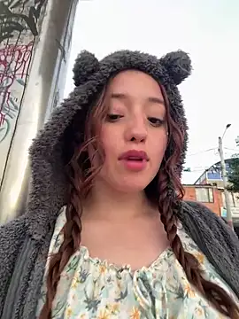 Baby  Otaku online show from November 21, 2025, 10:30 pm