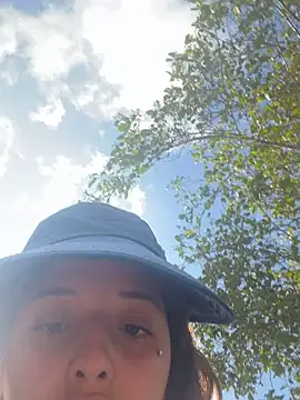 Baby  Otaku online show from November 30, 2025, 2:32 pm