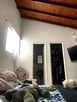 Mia  Gray online show from December 1, 2025, 6:57 pm