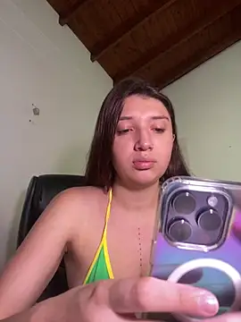 Snapshot of Mia__Gray chatting on February 6, 2026, 6:00 pm Mia Gray online show from February 6, 2026, 6:00 pm