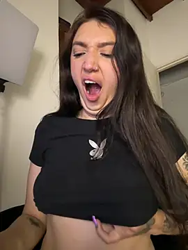 Mia  Gray online show from June 8, 2026, 1:28 am