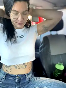 MeekyRich online show from October 20, 2025, 4:57 am