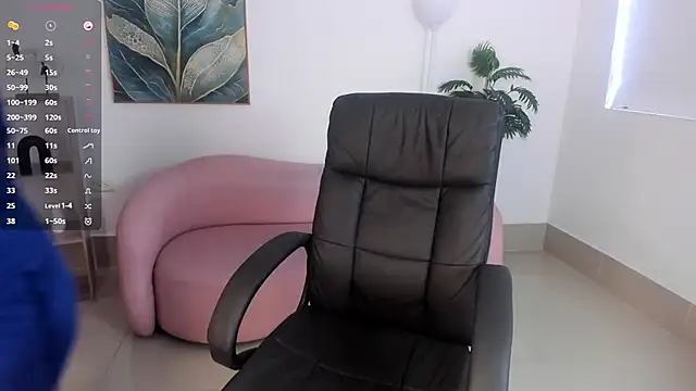 Snapshot of kylie_soraya chatting on October 9, 2025, 5:33 pm kylie soraya online show from October 9, 2025, 5:33 pm