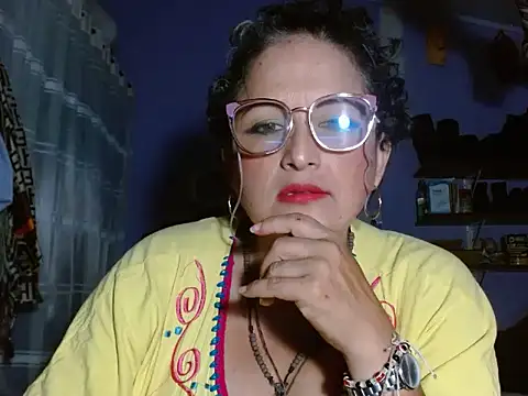 Snapshot of Malefi_milf chatting on October 16, 2025, 11:28 pm Malefi milf online show from October 16, 2025, 11:28 pm