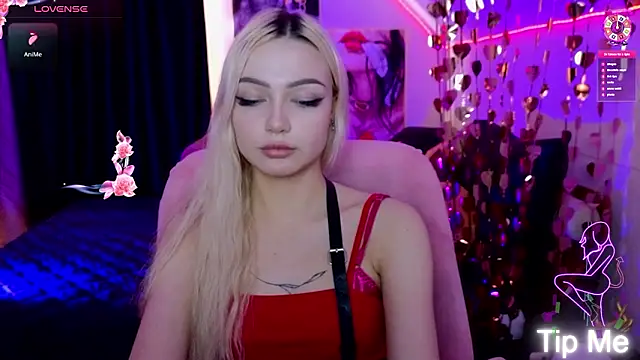 Snapshot of LinaLirian chatting on February 24, 2026, 2:04 pm LinaLirian online show from February 24, 2026, 2:04 pm