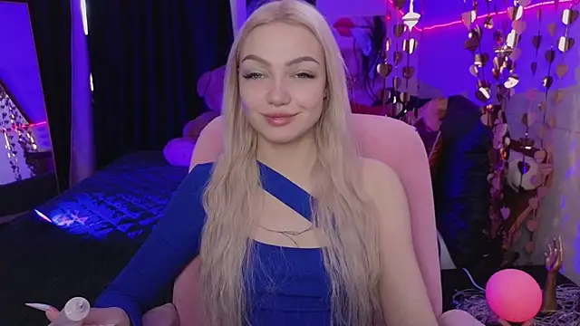 Snapshot of LinaLirian chatting on March 21, 2026, 8:08 am LinaLirian online show from March 21, 2026, 8:08 am