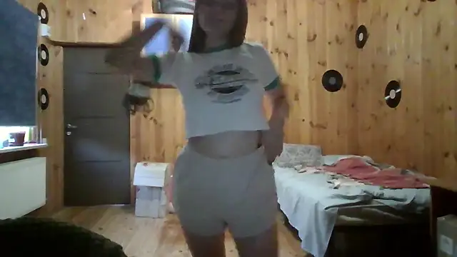 Little shygirl online show from September 9, 2025, 4:06 pm