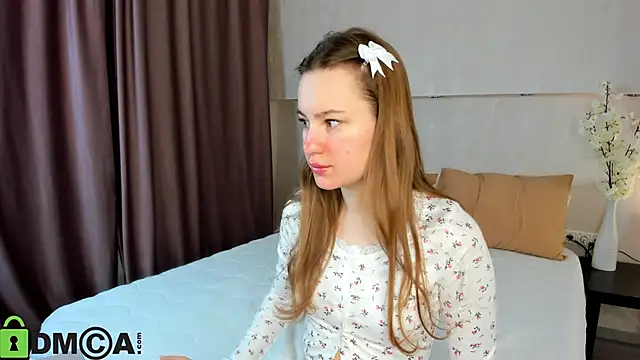 Candy Cansew online show from November 6, 2025, 1:06 am