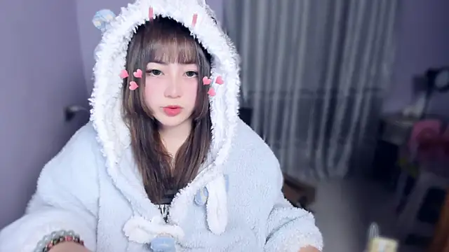 yuki3366 online show from December 15, 2025, 1:26 pm