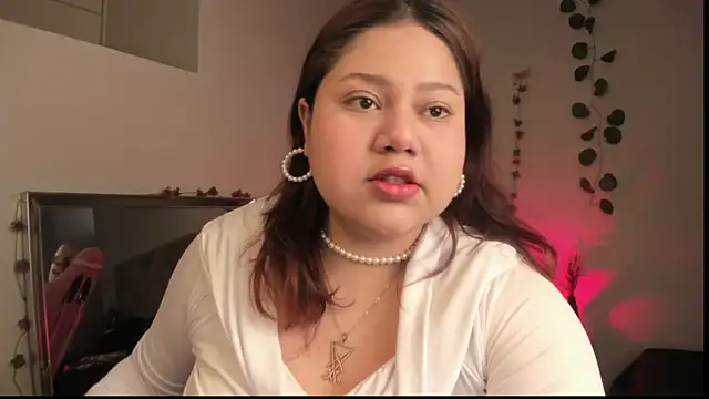 Snapshot of Paprika_ chatting on September 15, 2025, 5:57 pm Paprika  online show from September 15, 2025, 5:57 pm