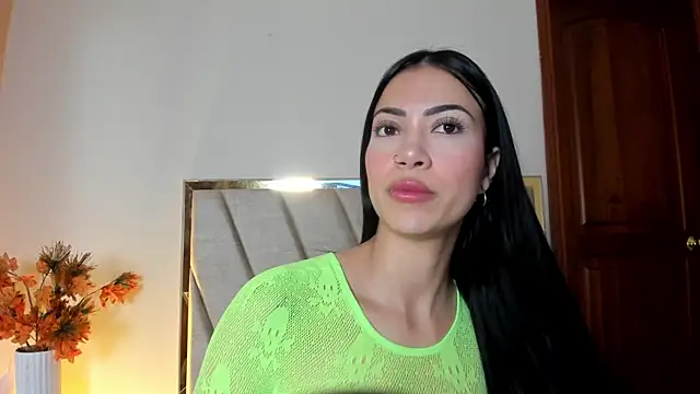 AbbieJoness  online show from May 4, 2026, 11:39 am