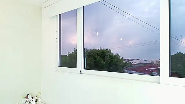 Snapshot of _Victoria_Collins chatting on October 6, 2025, 10:56 am Victoria Collins online show from October 6, 2025, 10:56 am