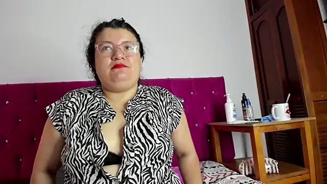 Snapshot of mystery_psique chatting on October 25, 2025, 3:29 pm mystery psique online show from October 25, 2025, 3:29 pm