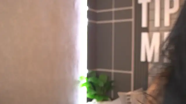 Susan wall online show from October 3, 2025, 2:58 pm