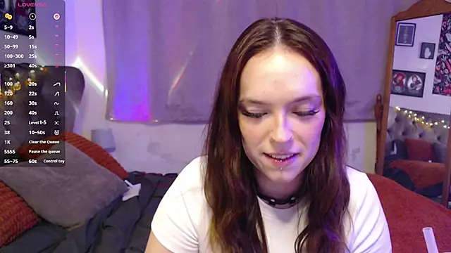 Vforverity online show from October 3, 2025, 8:39 pm