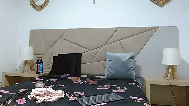 amanda ramirez online show from September 12, 2025, 10:32 pm