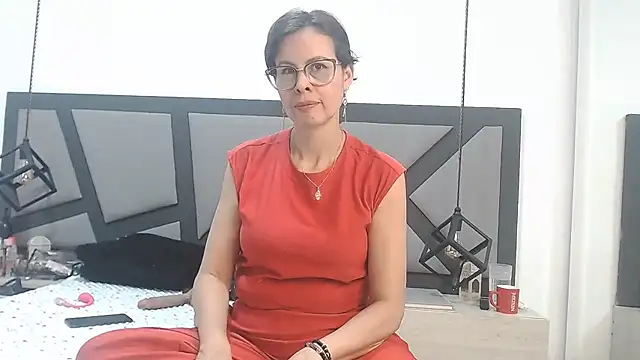 amanda ramirez online show from June 23, 2026, 8:29 pm