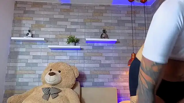 DixyPalmer online show from July 9, 2026, 7:29 pm