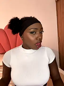 alissradiante1 online show from November 5, 2025, 2:55 am