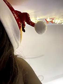 alissradiante1 online show from December 20, 2025, 3:46 am