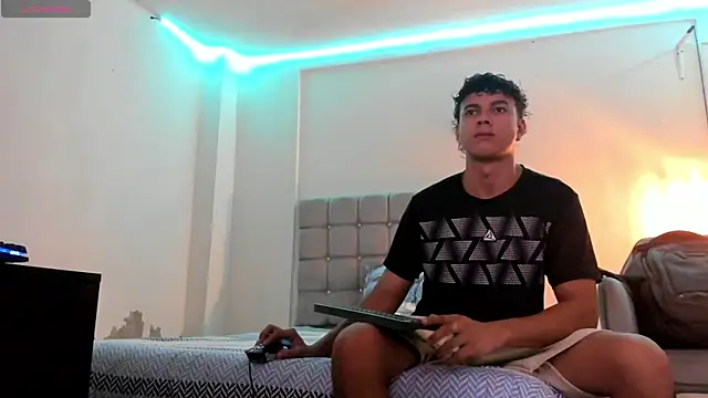 Santy Stump online show from October 16, 2025, 8:54 pm