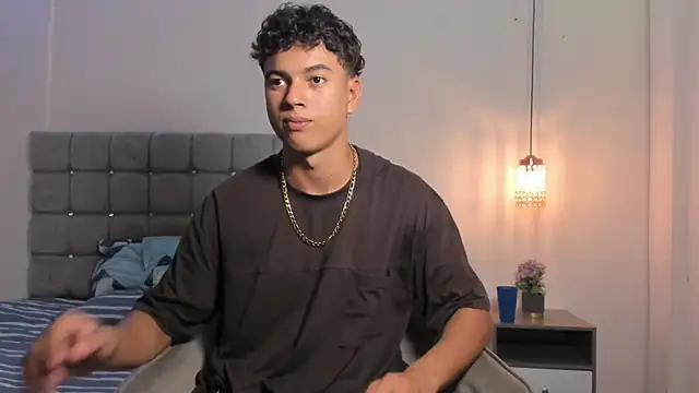 Santy Stump online show from December 21, 2025, 9:44 pm