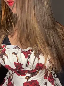 Snapshot of Scarlett_1819 chatting on October 26, 2025, 4:46 pm Scarlett 1819 online show from October 26, 2025, 4:46 pm