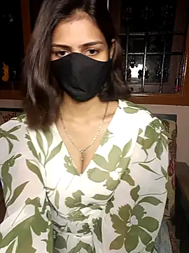 Snapshot of Isha_Sax chatting on October 14, 2025, 7:36 pm Isha Sax online show from October 14, 2025, 7:36 pm