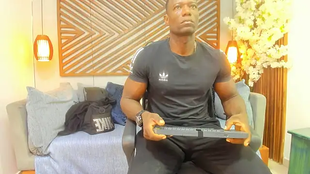 MarcusBlack  online show from October 8, 2025, 11:41 am