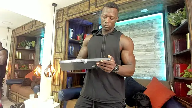 MarcusBlack  online show from December 1, 2025, 11:37 am