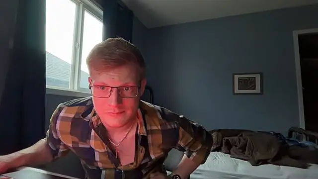 lustylyndon online show from May 7, 2026, 2:50 am