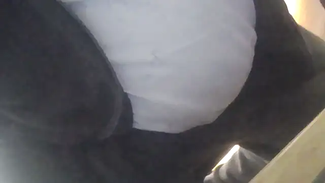 latexsub75 online show from November 11, 2025, 2:22 am