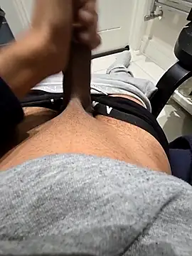 PakiStrokin online show from April 4, 2026, 1:04 am