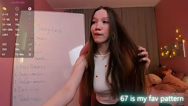 Shriya Sarann online show from February 1, 2026, 2:04 pm