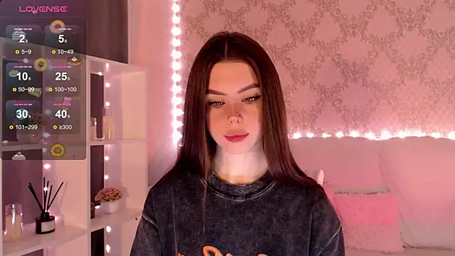 HolyMiax online show from October 10, 2025, 3:38 am