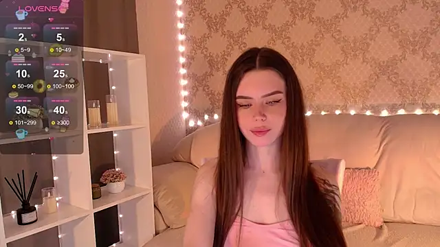 HolyMiax online show from August 9, 2026, 3:44 am