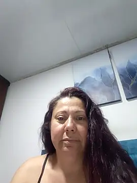 EmmaJhomson online show from June 19, 2026, 11:08 pm