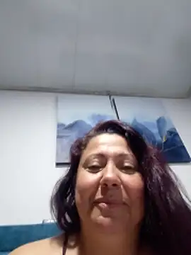 EmmaJhomson online show from June 20, 2026, 11:13 am