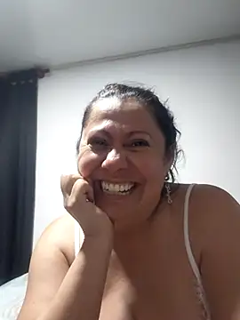 EmmaJhomson online show from August 5, 2026, 12:57 am