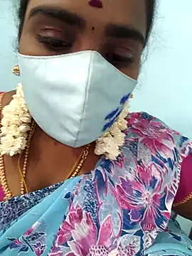 Snapshot of Tamil_riyalini12 chatting on September 20, 2025, 5:30 am Tamil riyalini12 online show from September 20, 2025, 5:30 am