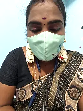 Snapshot of Tamil_riyalini12 chatting on October 3, 2025, 5:32 pm Tamil riyalini12 online show from October 3, 2025, 5:32 pm